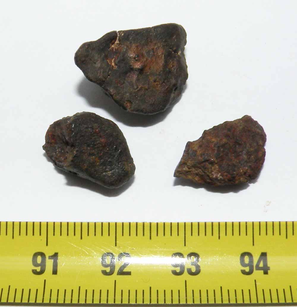 https://www.nuggetsfactory.com/EURO/meteorite/SAU%20001/4%20SAU%20001%20a%20.jpg