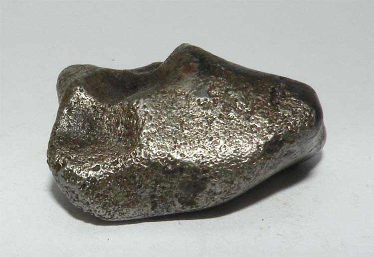https://www.nuggetsfactory.com/EURO/meteorite/sikhote%20alin/144%20sikhote%20alin%20a.jpg