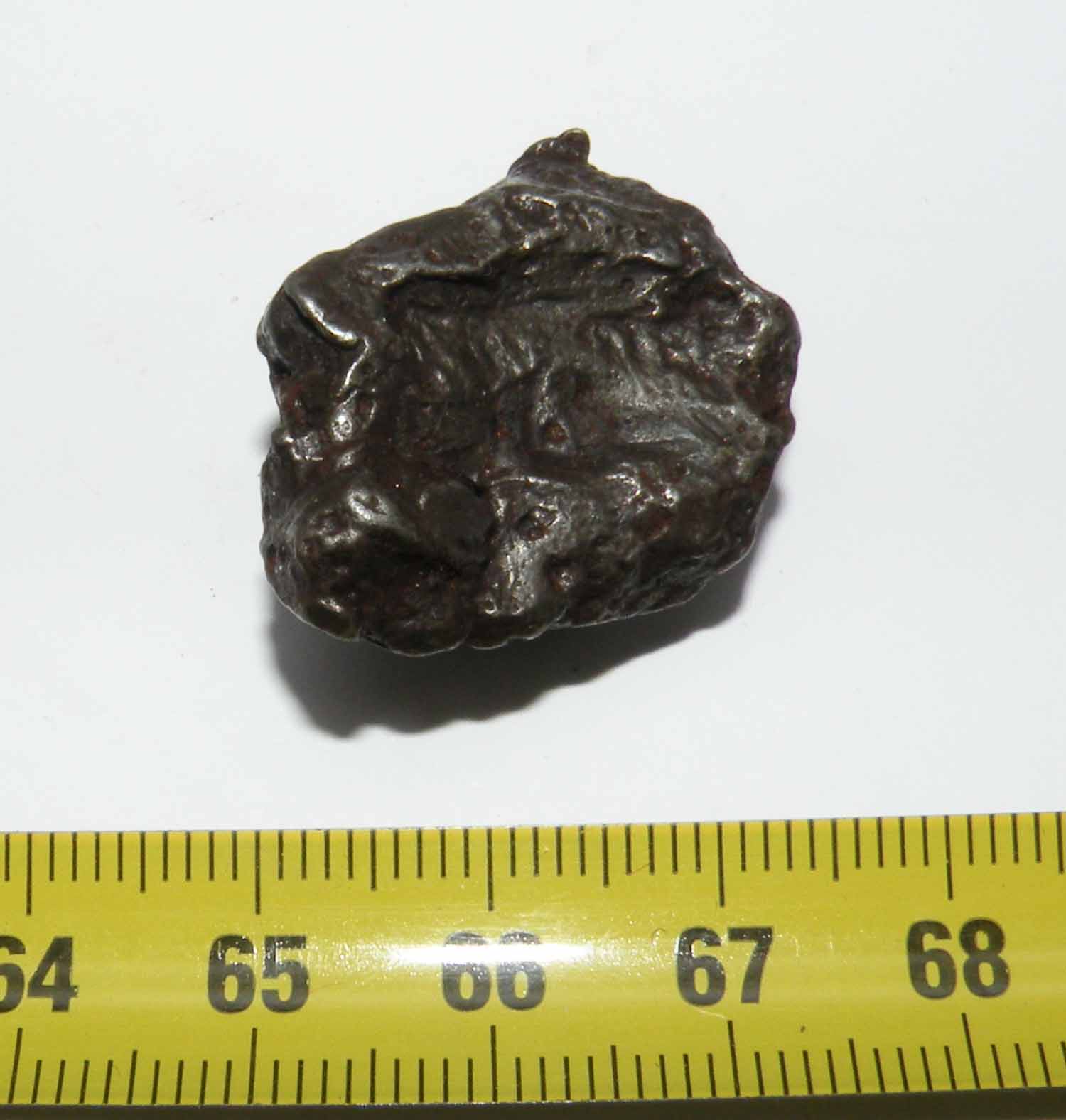 https://www.nuggetsfactory.com/EURO/meteorite/sikhote%20alin/83%20sikhote%20alin%20a.jpg