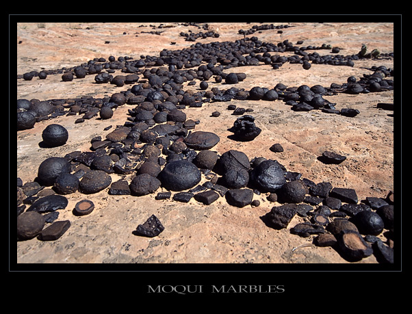 https://www.nuggetsfactory.com/EURO/mineraux/moqui/moqui-marbles.jpg